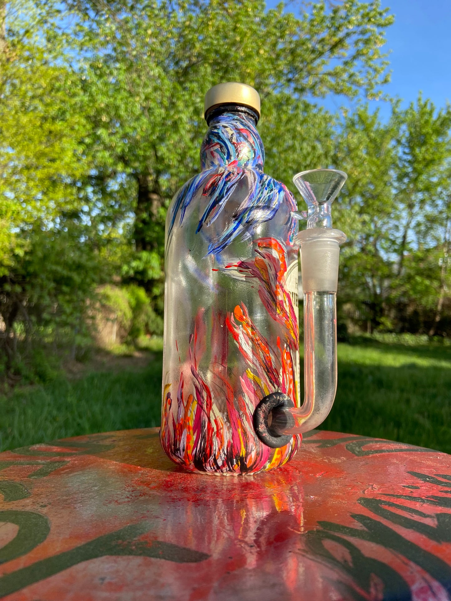 Pure white Hennessy water pipe