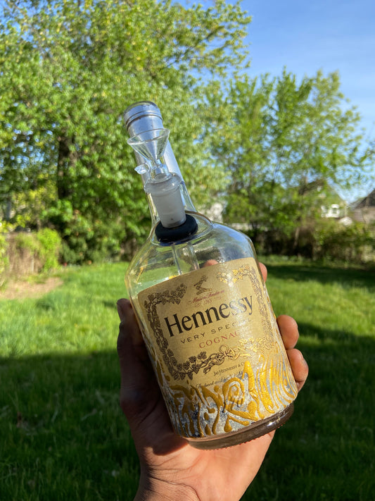 Hennessy 750Ml Water Pipe