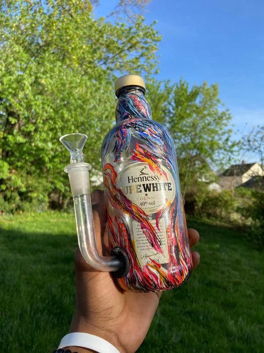 Pure white Hennessy water pipe