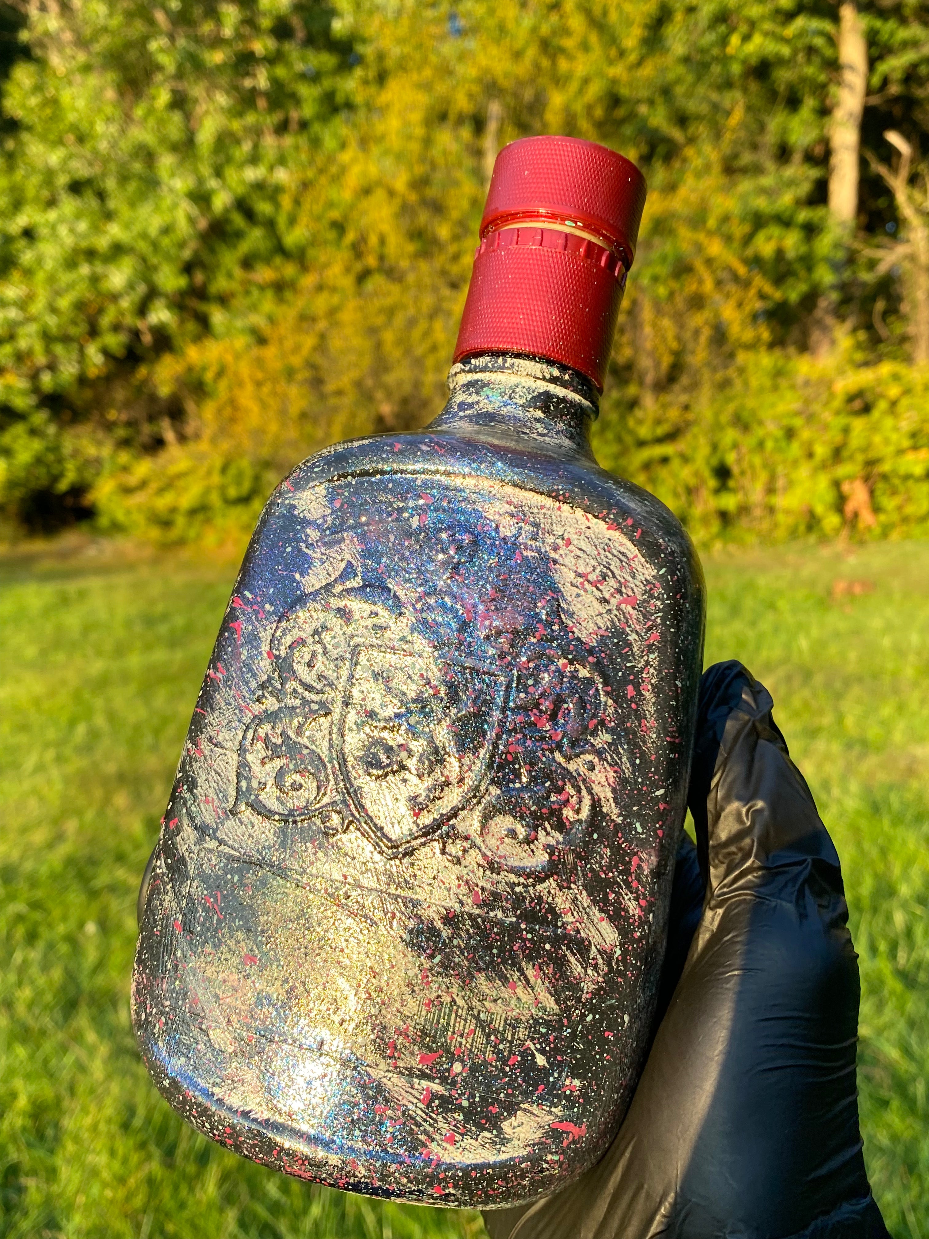 (La Bestia Negro) 750ml Buchanan’s Adaptive Art Piece