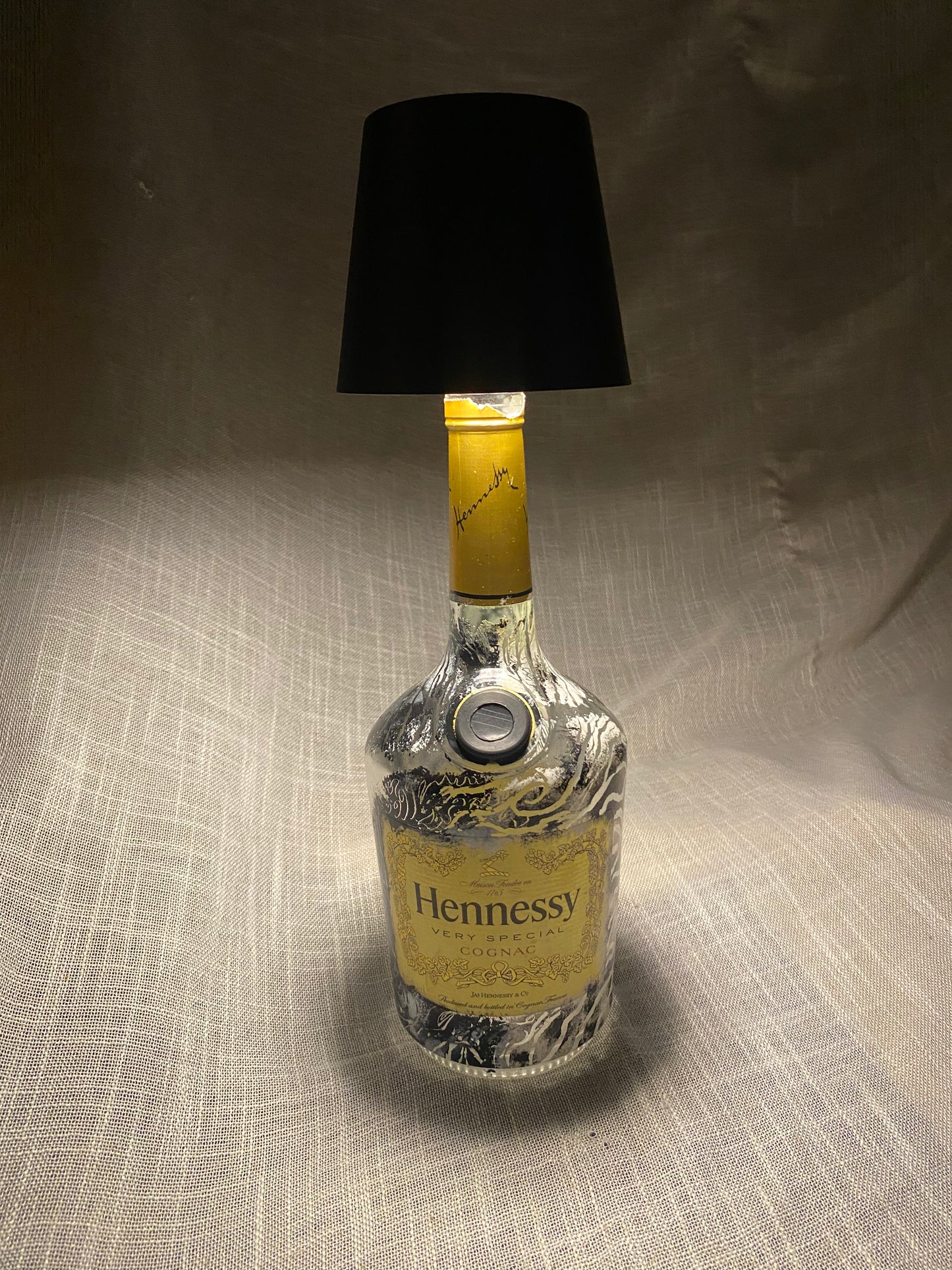 (Salt & Shadow) 1L Hennessey Functional Art Bottle