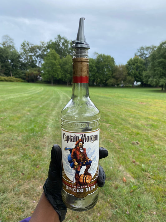 Captain Morgan's 750mL Glass Canvas