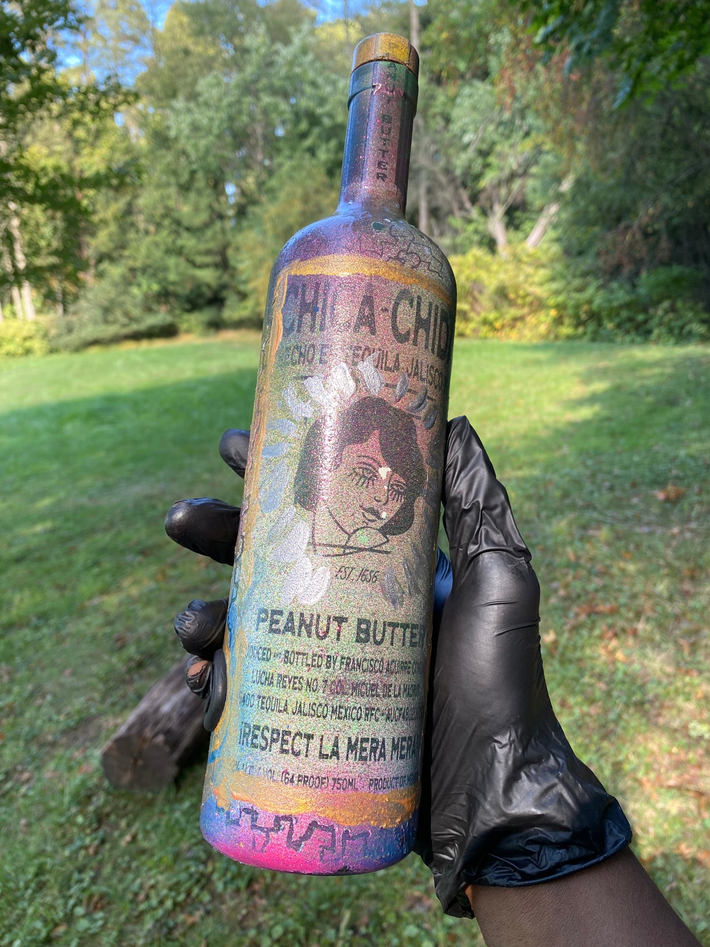 (Reina prisma)Chica Chida 750 mL Adaptive art piece