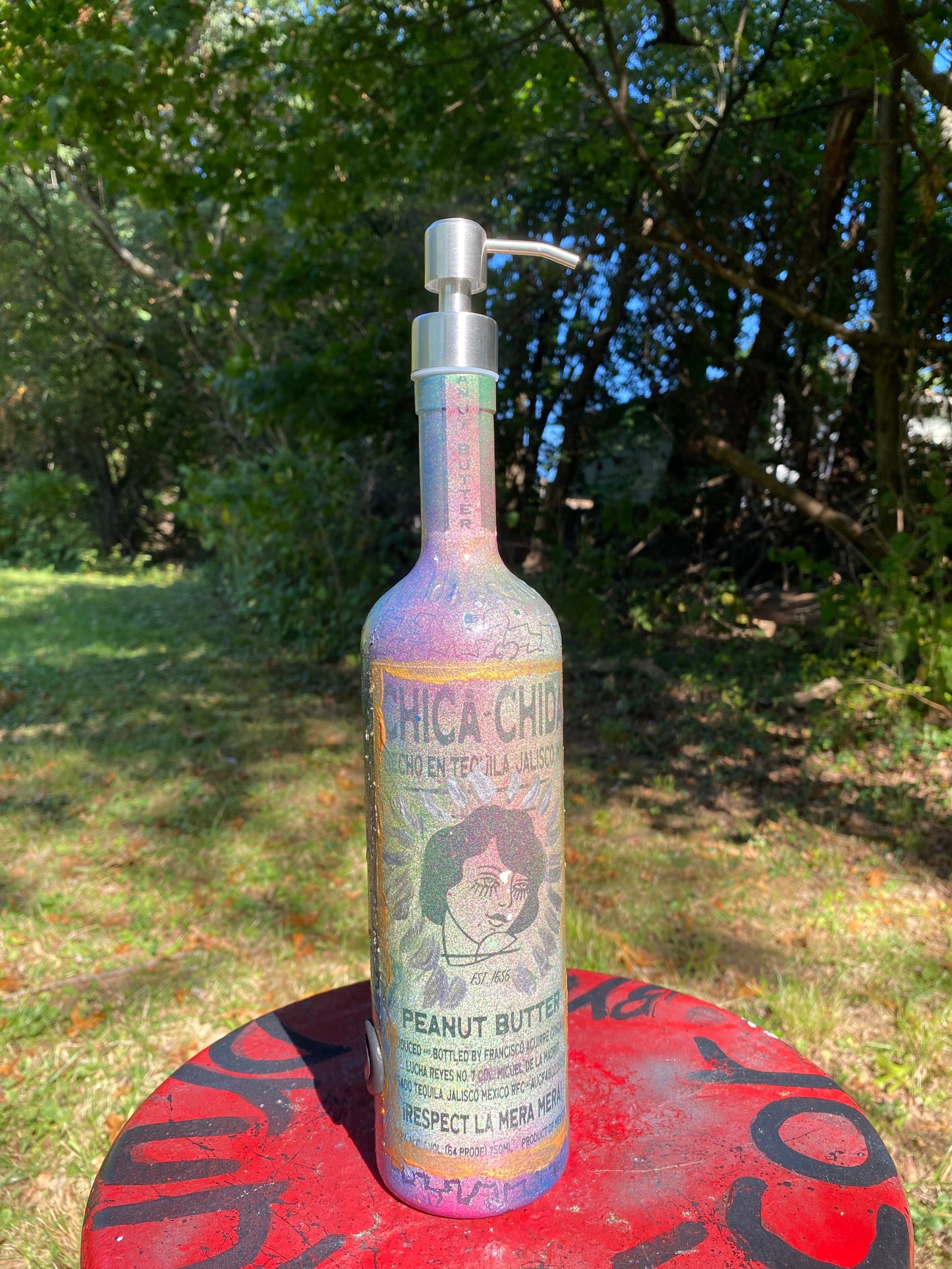 (Reina prisma)Chica Chida 750 mL Adaptive art piece